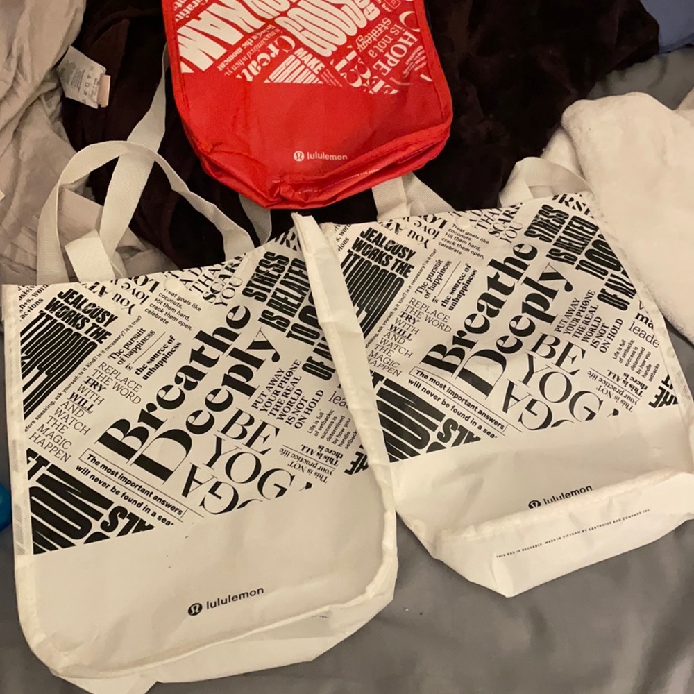 3 Lululemon bags